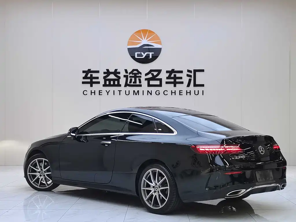 Mercedes-Benz E-Class (Import) E 260 Coupe