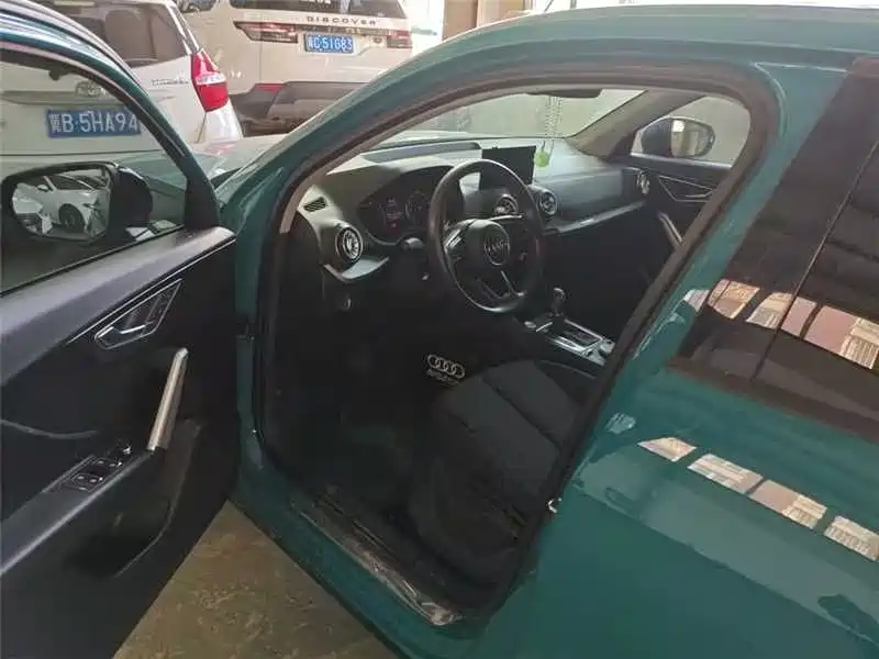 Audi Q2 L 35 TFSI Progressive Dynamic