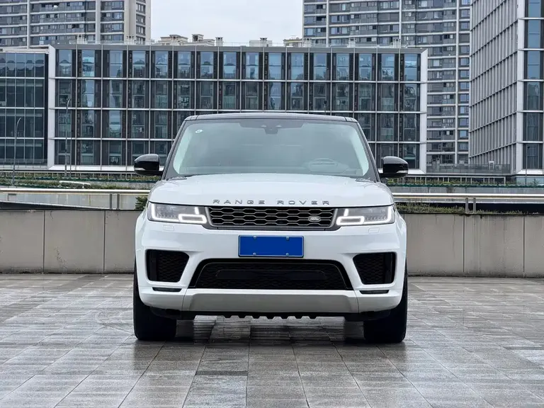 Land Rover Range Rover Sport 3.0 L6 HSE DYNAMIC