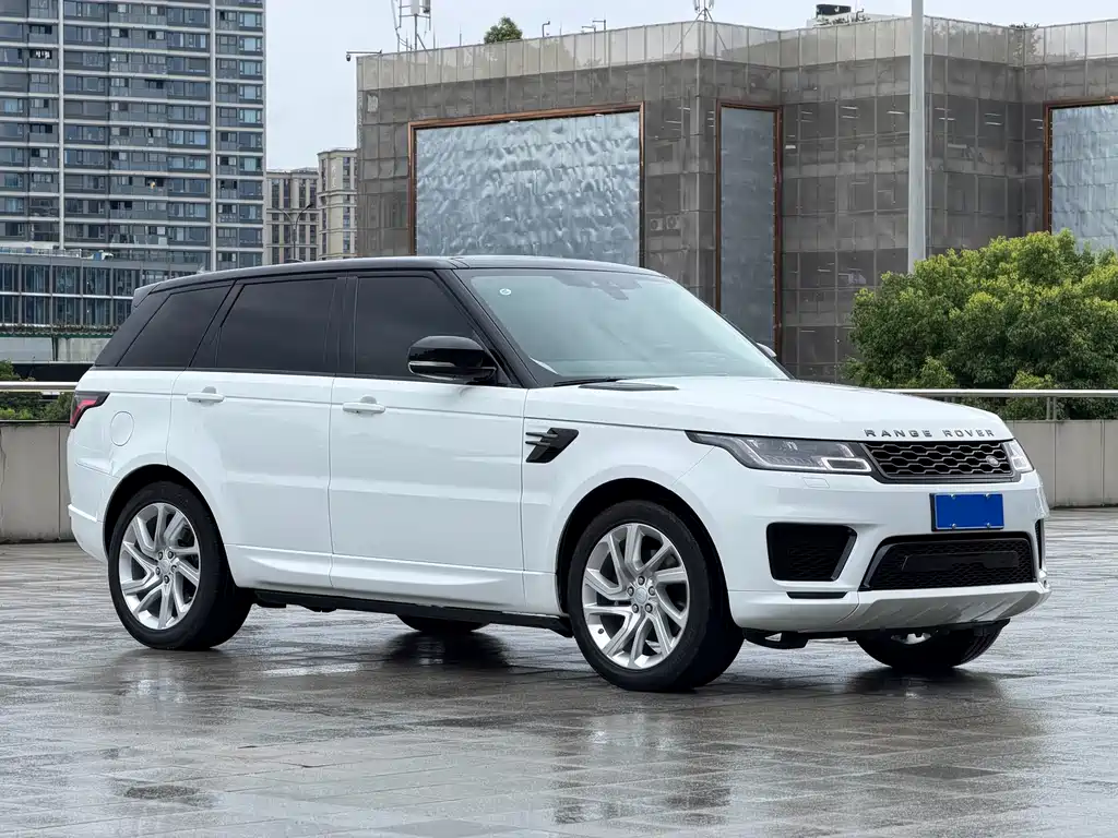 Range Rover Sport 3.0 L6 HSE DYNAMIC