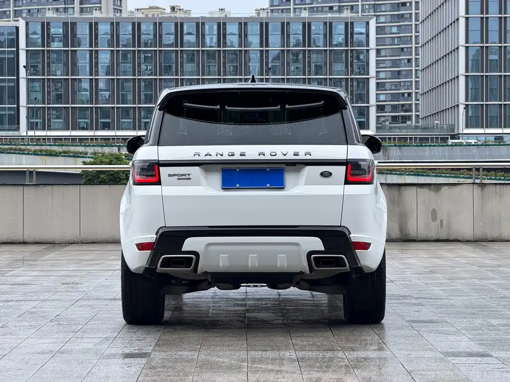 Range Rover Sport 3.0 L6 HSE DYNAMIC