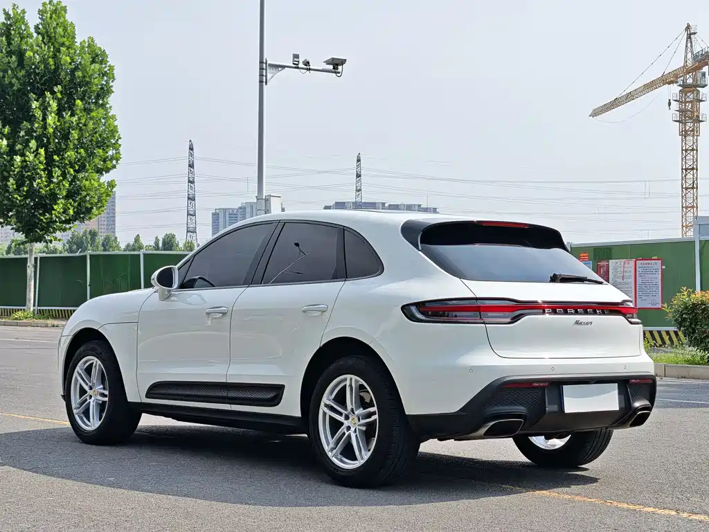 Macan Macan 2.0 T