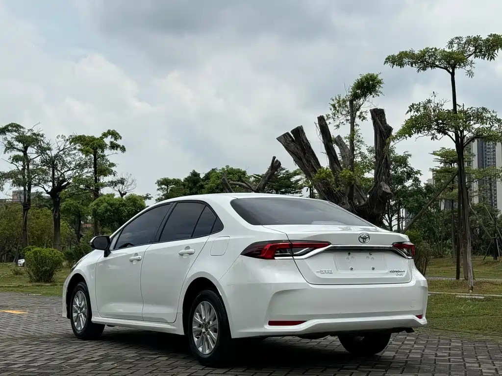 Corolla 1.2 T Pioneer
