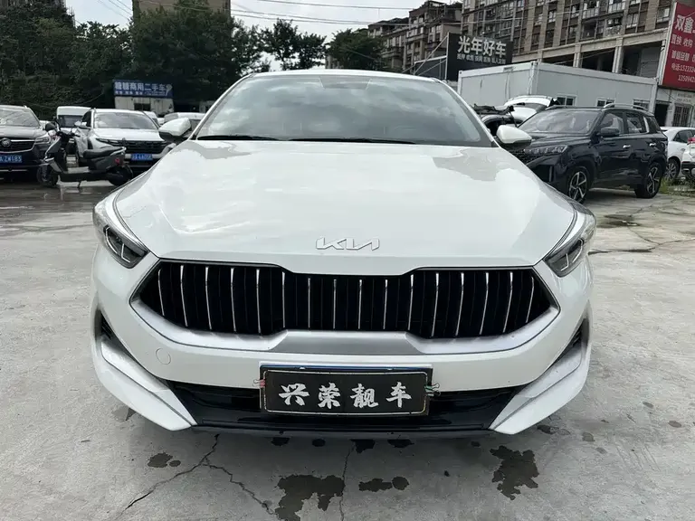 Kia K3 1.5 L CVT Fashion
