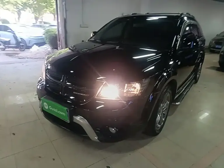 Dodge Journey 2.4 L 2 WD Wagon