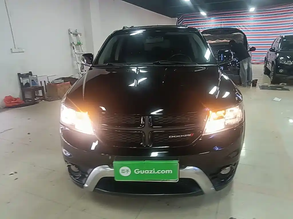 Journey 2.4 L 2 WD Wagon