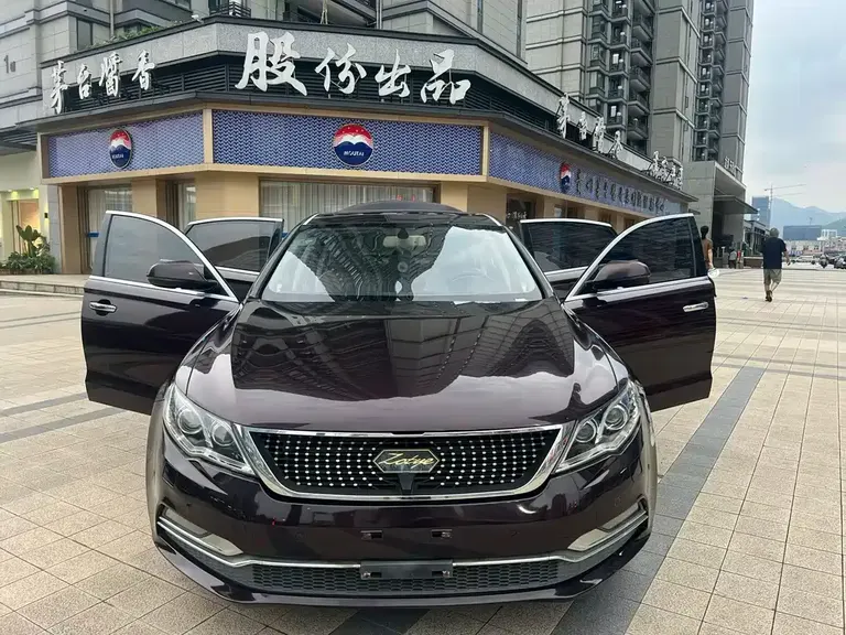 Zotye Z700 1.8 T DCT Elegant