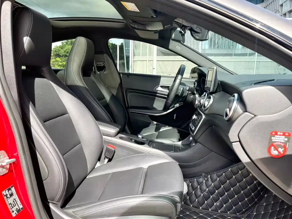 Mercedes-Benz CLA (Import) CLA 200 Dynamic