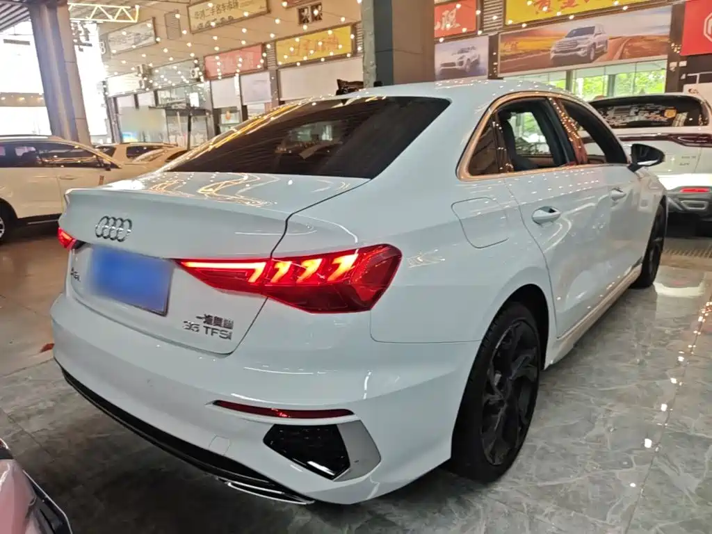 Audi A3 A3 L Limousine 35 TFSI Luxury Sport