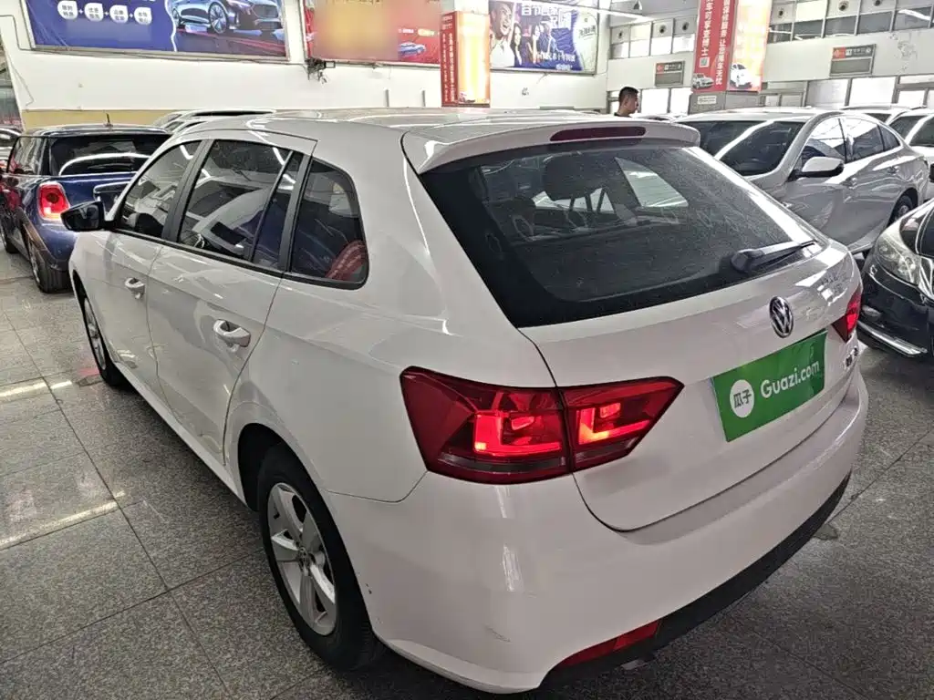 Gran Lavida 1.6 L Auto Style