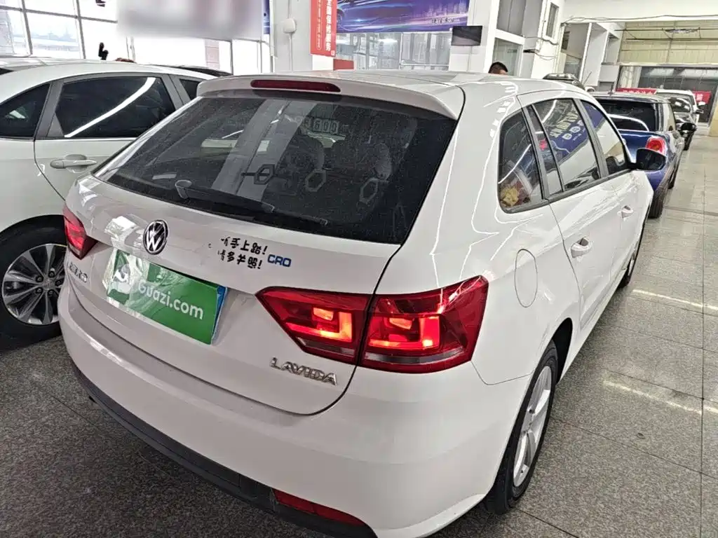 Gran Lavida 1.6 L Auto Style
