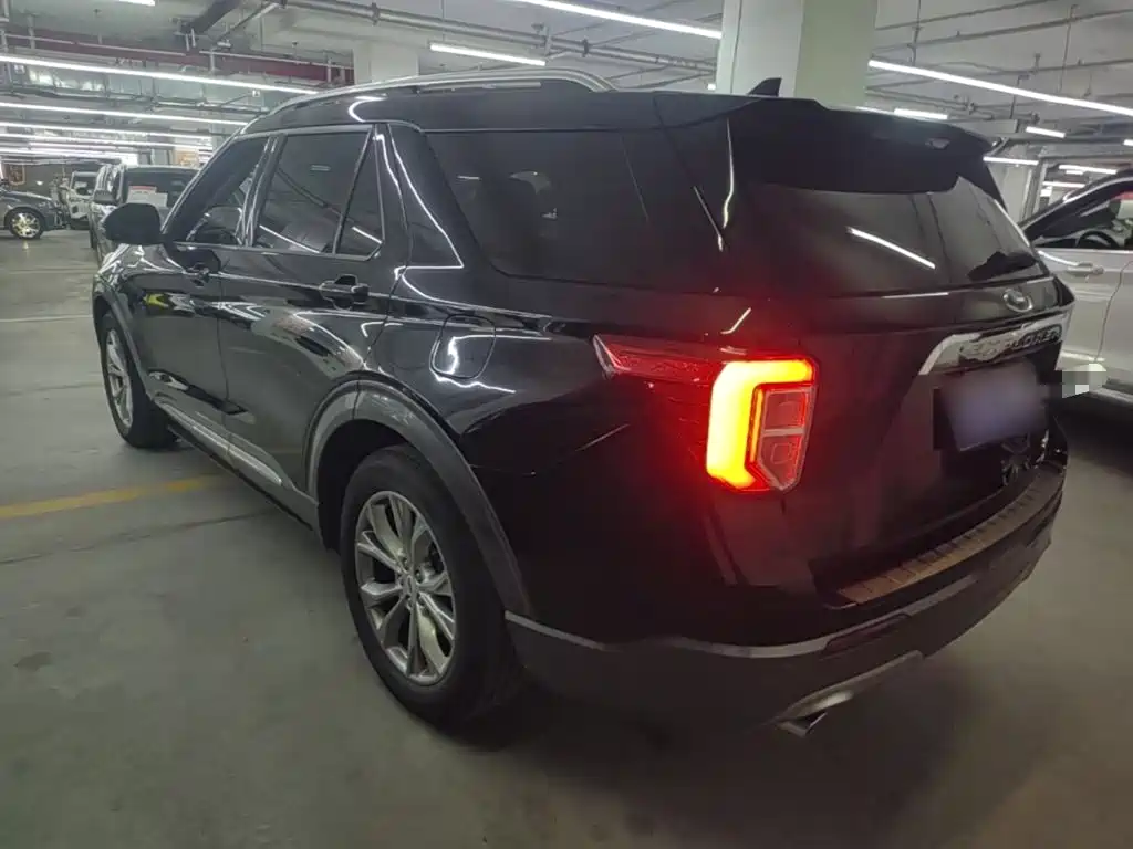 Explorer EcoBoost 285 RWD Style 7-seat