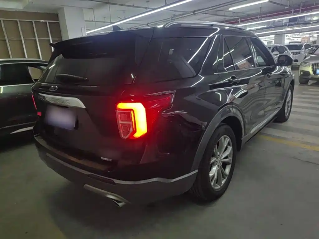 Explorer EcoBoost 285 RWD Style 7-seat