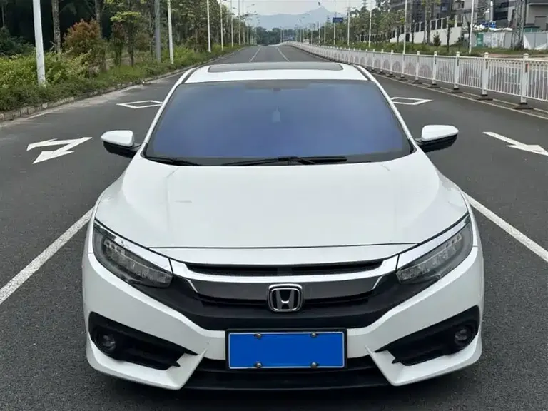 Honda Civic 220 TURBO CVT Luxury
