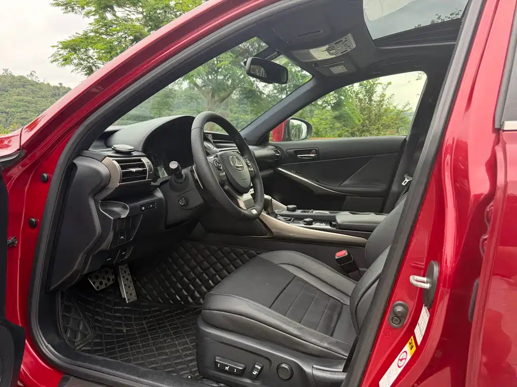 Lexus IS 250 F SPORT