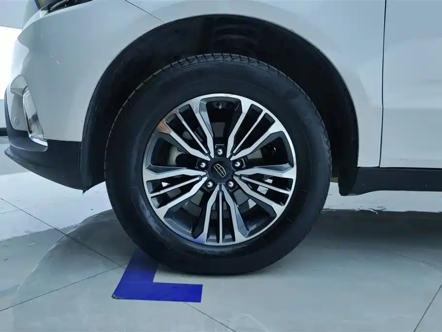 Vision X6 远景X6 2016款 1.8 L 手动尊贵型