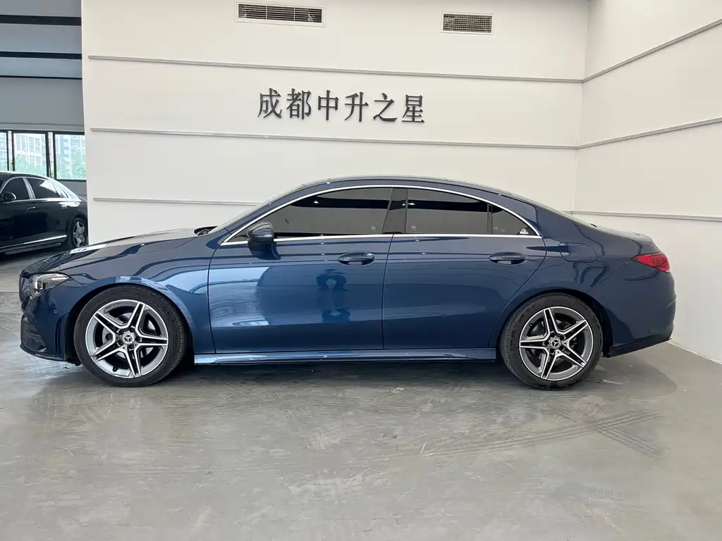 Mercedes-Benz CLA (Import) CLA 200