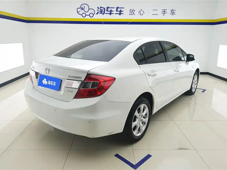 Civic 10 th Anniversary Commemorative 1.8 L Auto Comfort