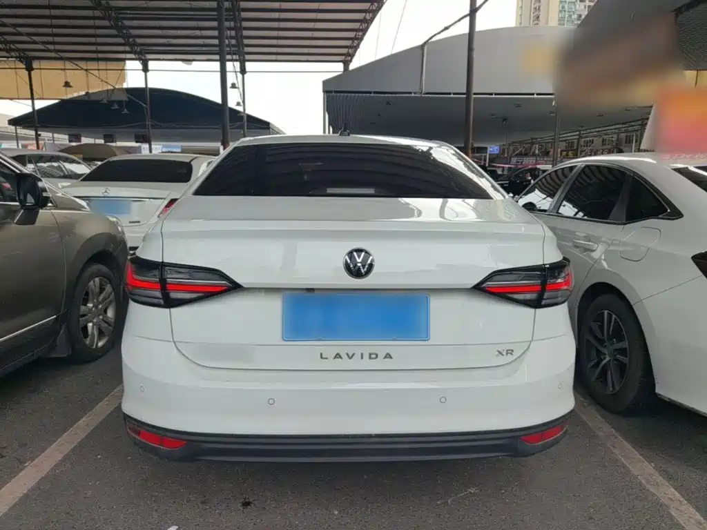 Lavida New Sharp 1.5 L Auto Outstanding New Comfort