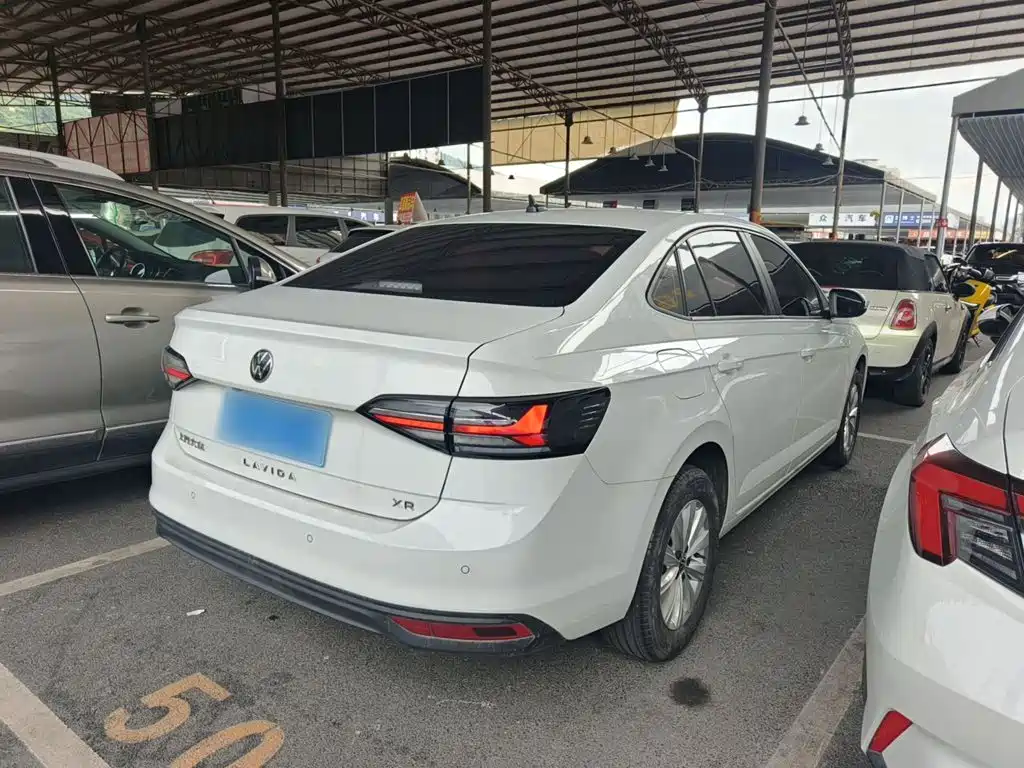 Lavida New Sharp 1.5 L Auto Outstanding New Comfort
