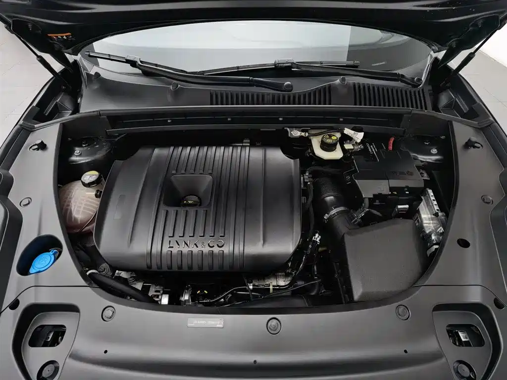 Lynk & Co 03 2.0 TD DCT Power Pro