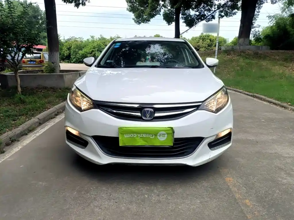 Eado XT 1.6 L Auto Handsome Cool