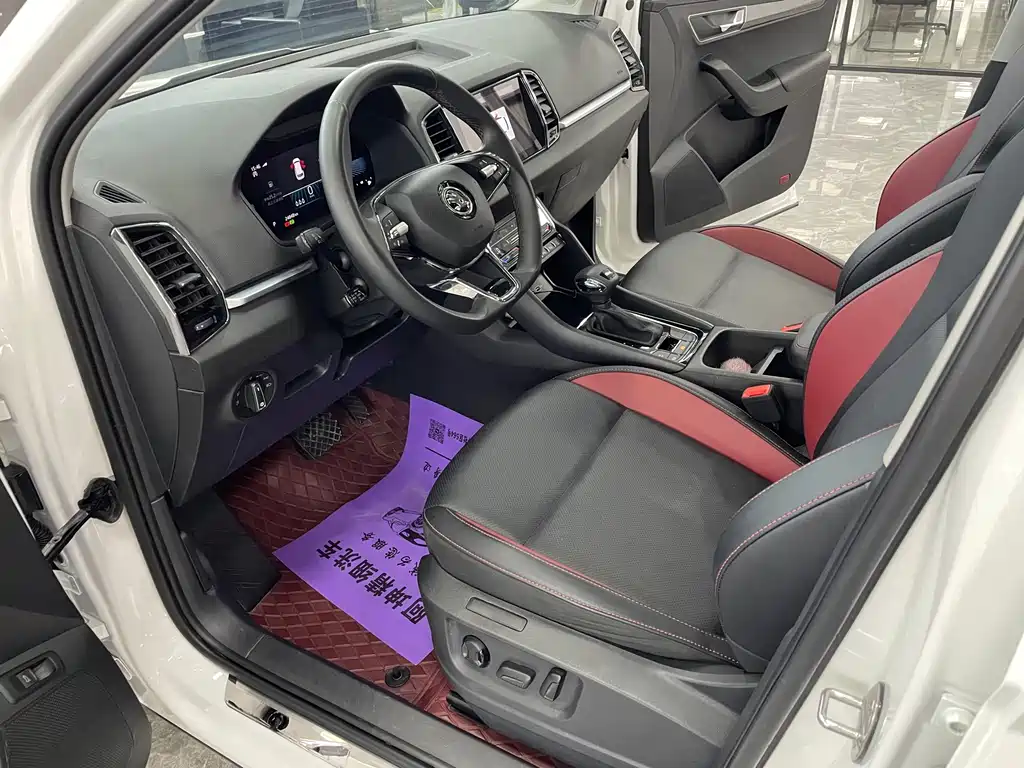 Karoq TSI280 Premium