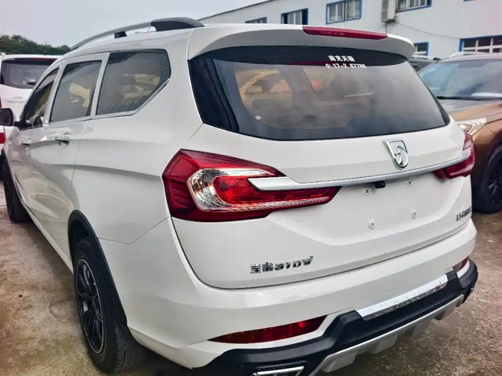 Baojun 310 W 1.5 L Manual Comfort CN-V