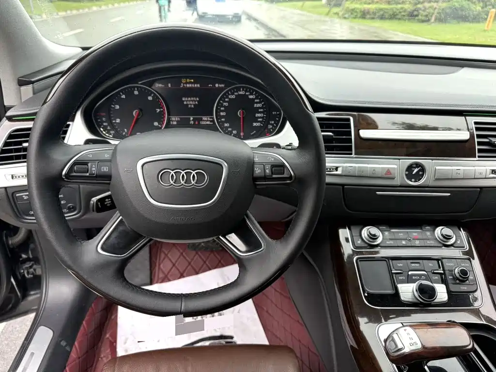 Audi A8 A8 L 45 TFSI quattro Comfort