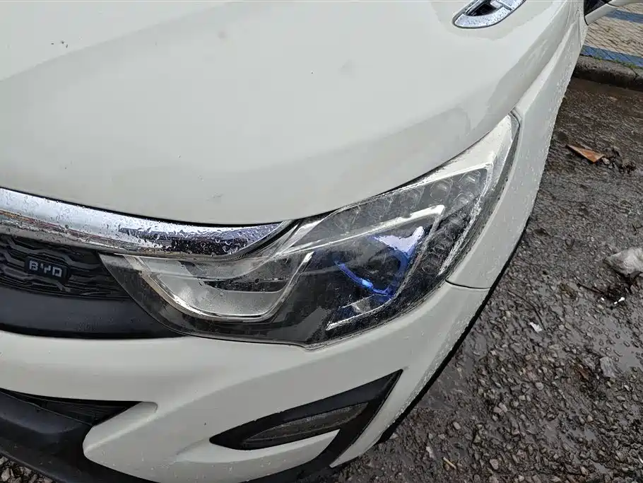 Yuan 1.5 L Auto Luxury