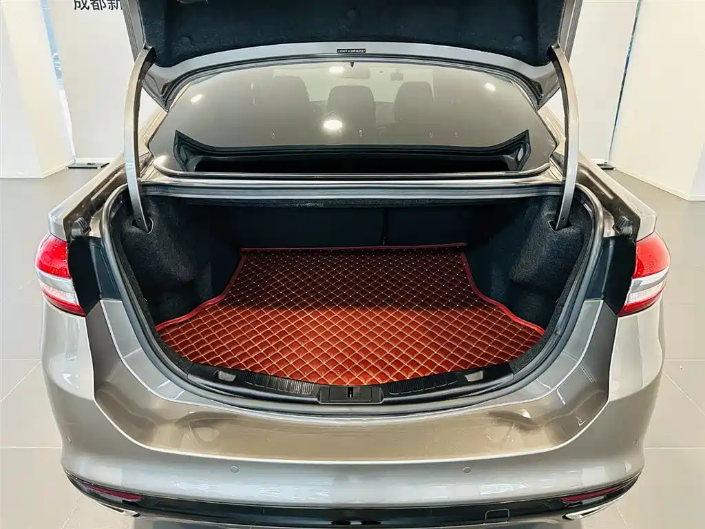 Mondeo EcoBoost 200 Luxury