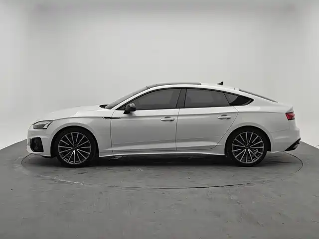 Audi A5 (Import) Sportback 40 TFSI quattro Luxury Dynamic