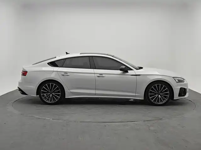 Audi A5 (Import) Sportback 40 TFSI quattro Luxury Dynamic