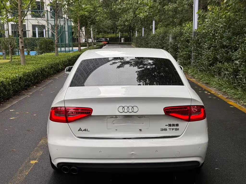 Audi A4 L 35 TFSI Auto Comfort