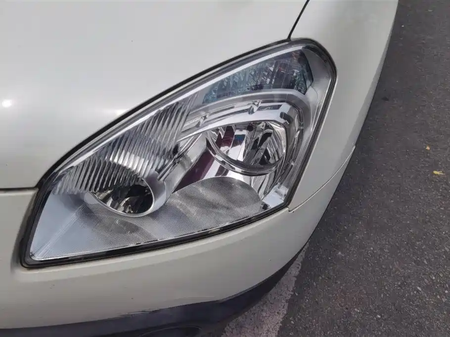 Qashqai 1.6 XE 5 MT 2 WD