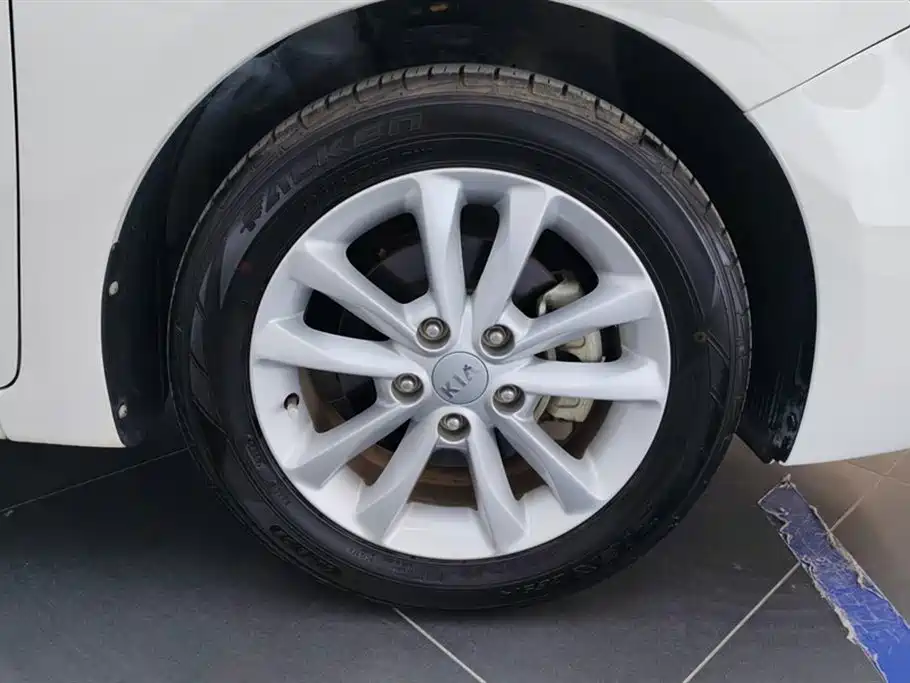 Kia K3 1.6 L Auto GLS