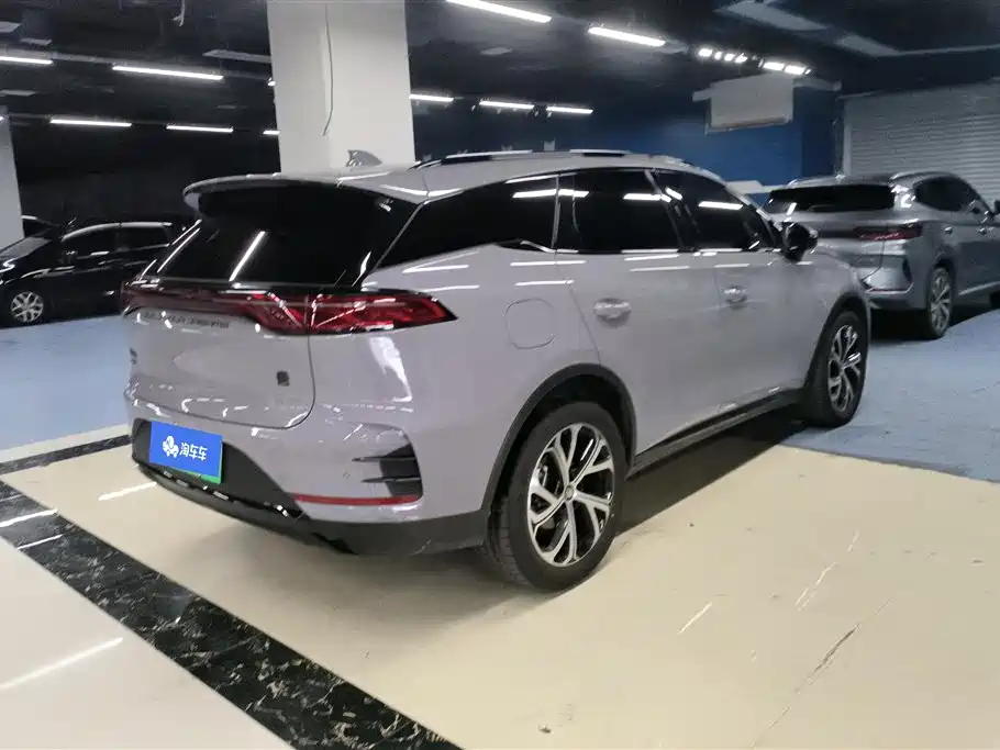 Tang NEV Smart Drive DM-i 115 KM Distinguished