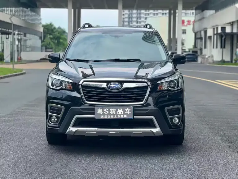 Subaru Forester 2.0 i Luxury EyeSight