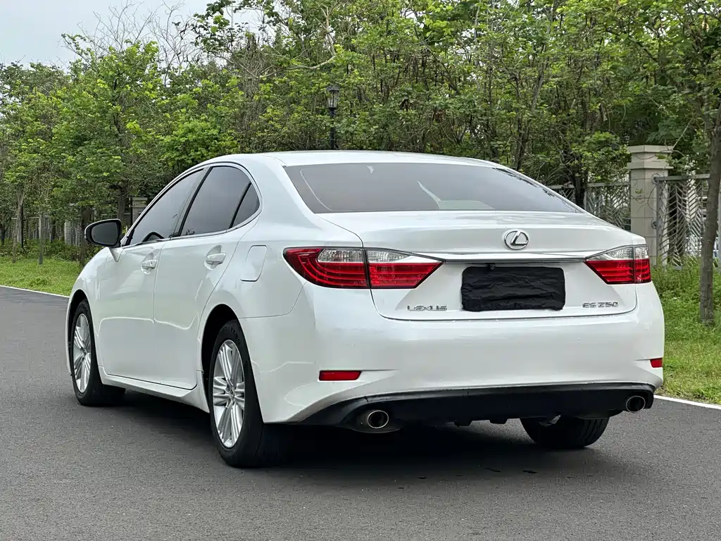 Lexus ES 250 Elite