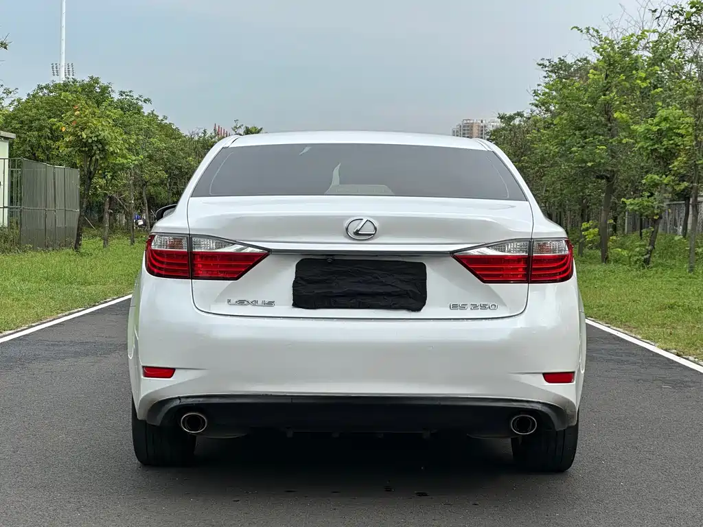 Lexus ES 250 Elite