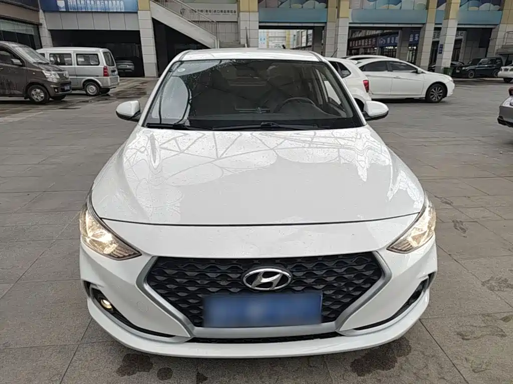 Elantra Yuedong 1.6 L Auto Eye Joy GL CN-VI