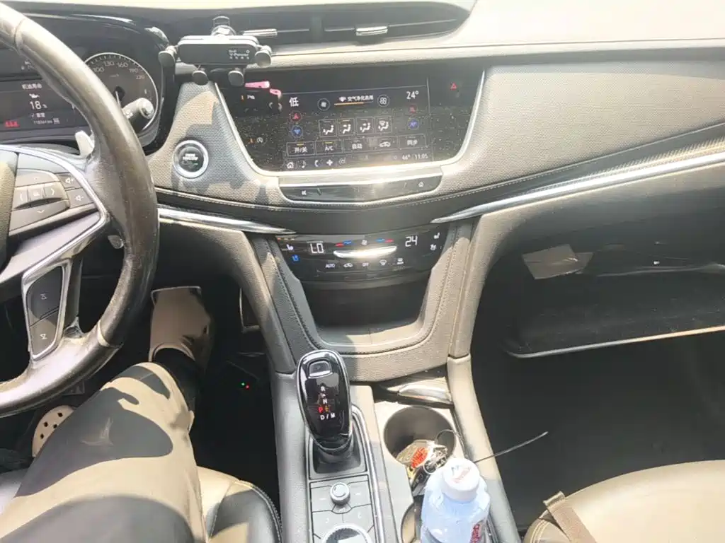 Cadillac XT5 2.0 T 4 WD Distinguished