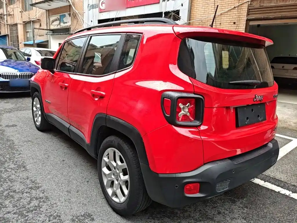 Renegade Connected Large Screen 180 T Auto High Energy
