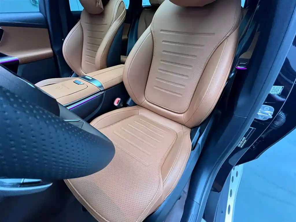 Mercedes-Benz GLC GLC 300 L 4 MATIC Luxury 5-seat