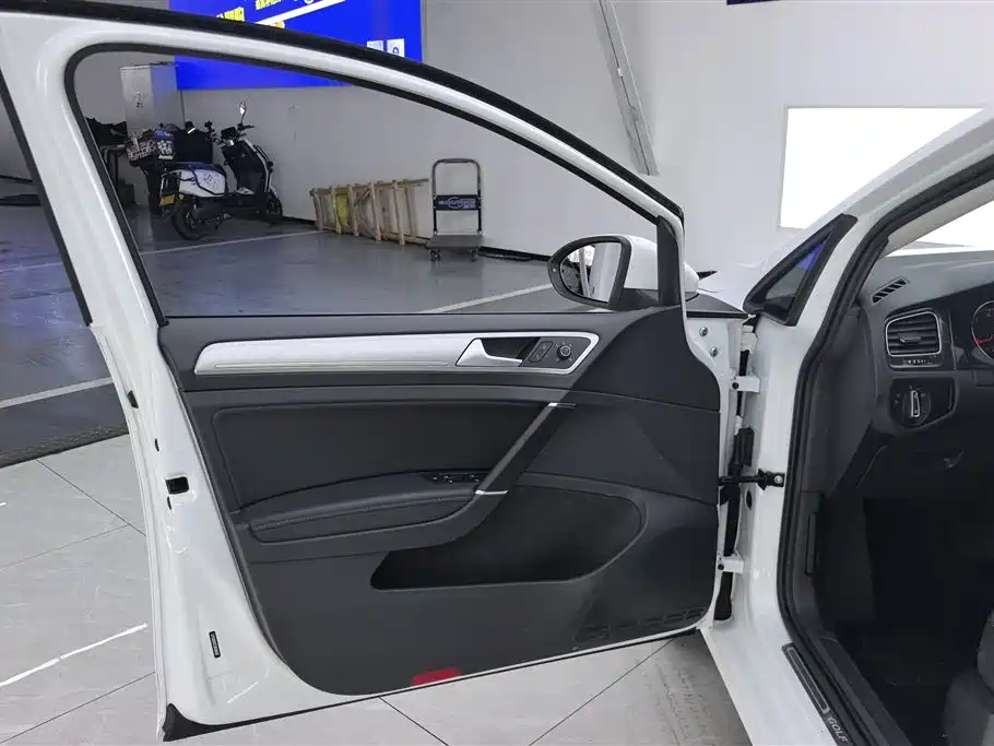Golf 1.6 L Auto Comfort