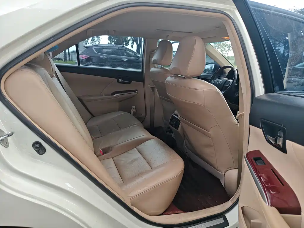 Camry 2.0 G Comfort