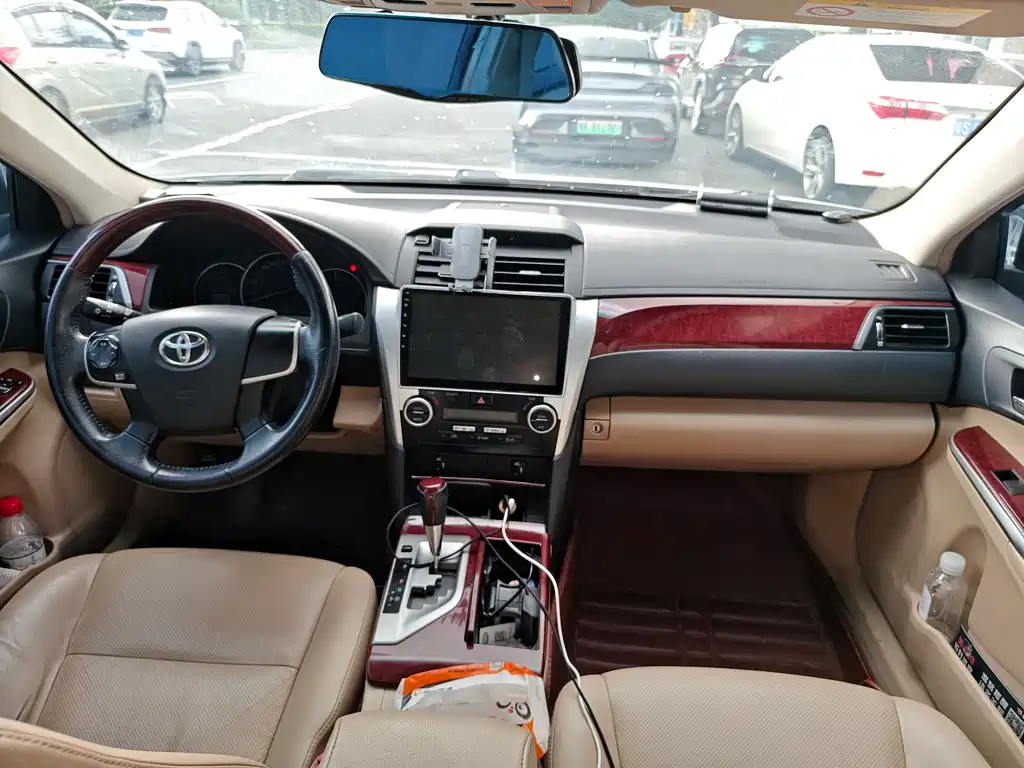Camry 2.0 G Comfort