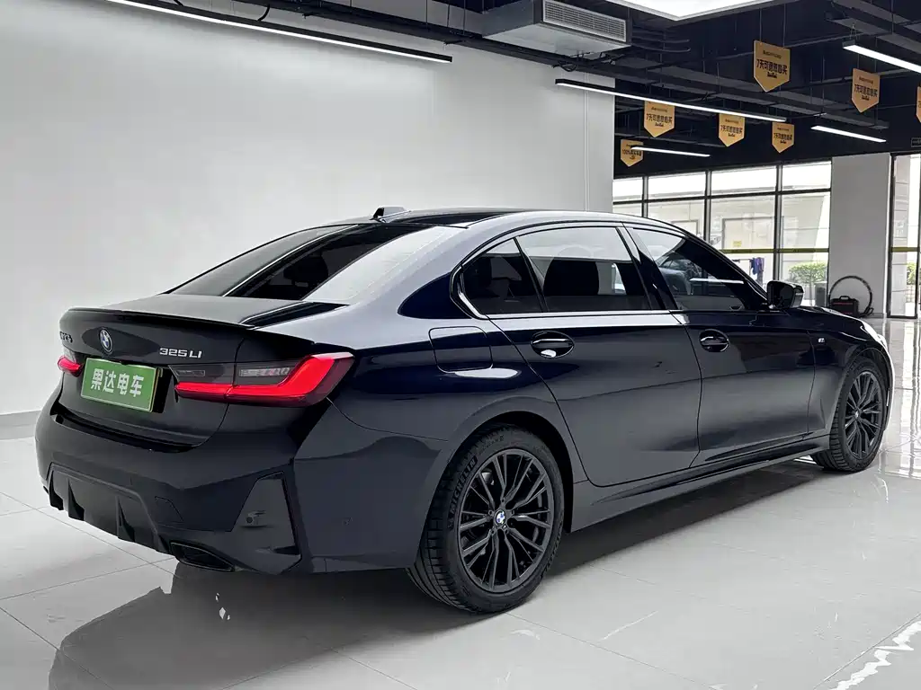 BMW 3 Series 325 Li M Sport Night Package