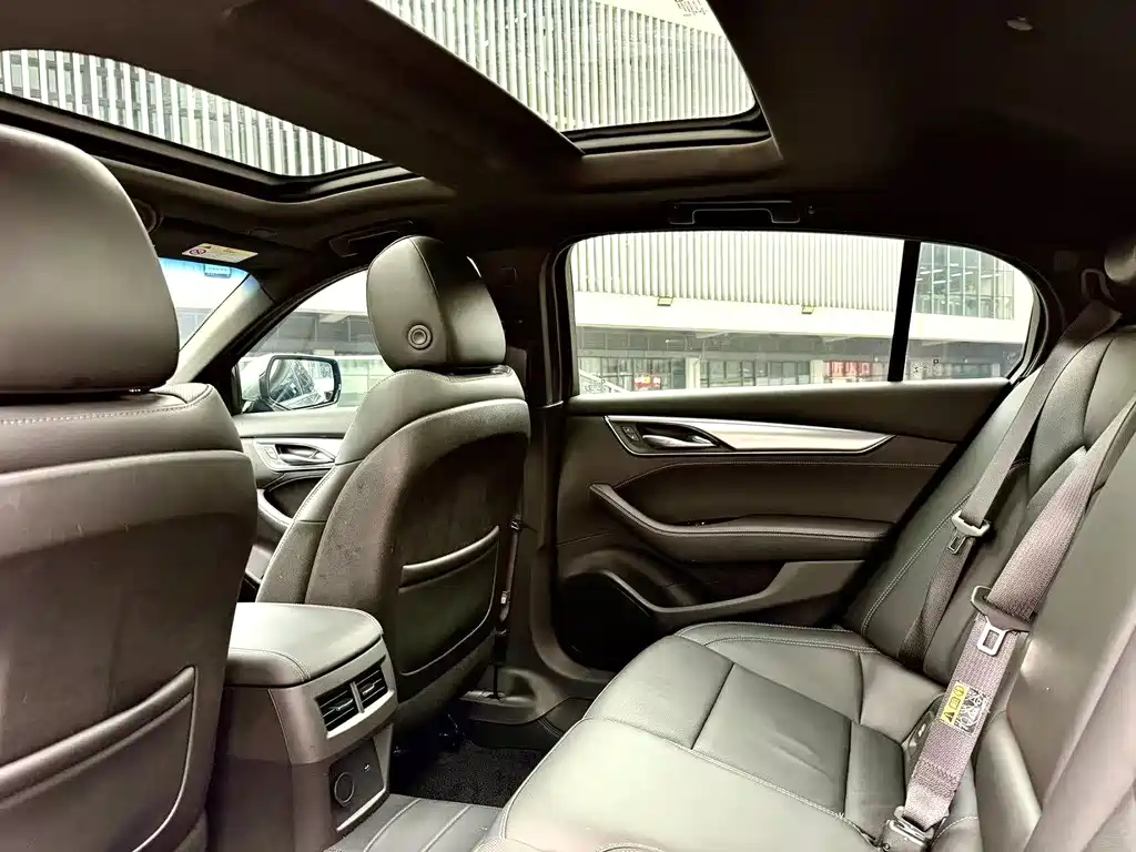 Cadillac CT5 28 T Luxury (Standard)