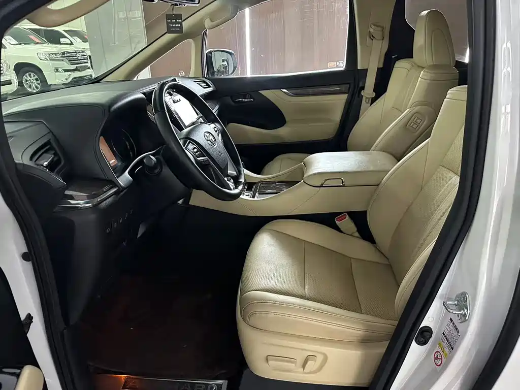 Alphard Facelift 3.5 L Distinguished